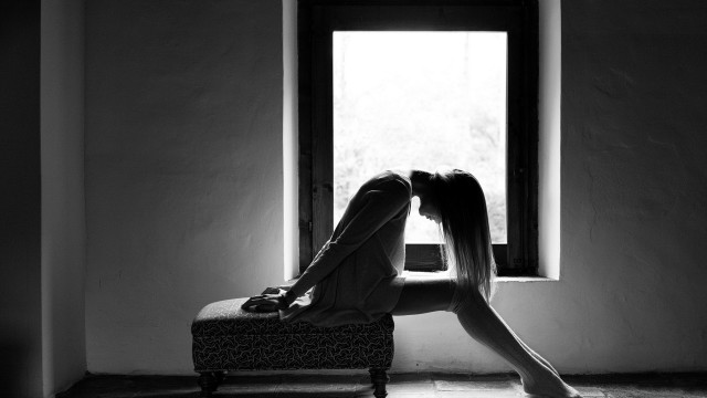 Woman sitting bench window crossed free wallpaper - medium preview image