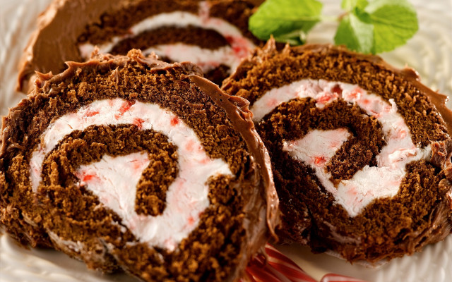 Chocolate roll mint leaf fork free wallpaper - medium preview image