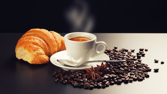 Coffee croissant coffee beans cinnamon free wallpaper - medium preview image