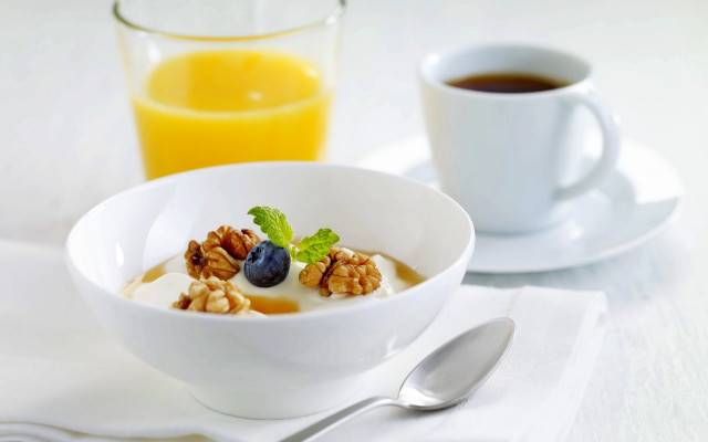 Yogurt walnuts blueberries orange juice free wallpaper - medium preview image