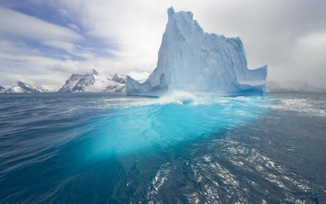 Large iceberg mountain range ocean #2 free wallpaper - medium preview image