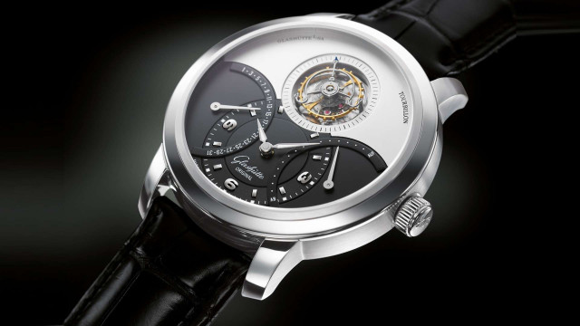 Watch black strap silver dial free wallpaper - medium preview image