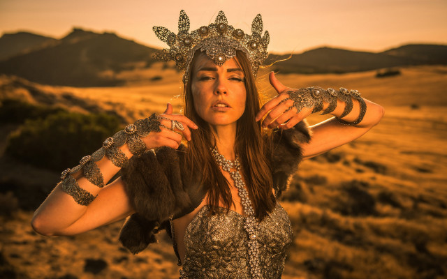 Desert woman crown bracelets fantasy free wallpaper - medium preview image