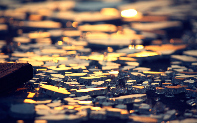 Deconstructivism jigsaw glass autumn blurry free wallpaper - medium preview image