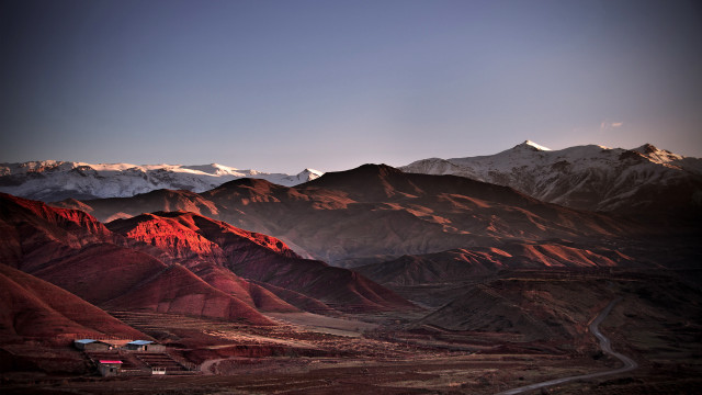 Mountain road house foreground sunset free wallpaper - medium preview image