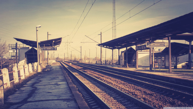 Train station train tracks sky free wallpaper - medium preview image