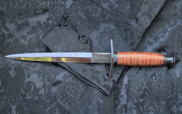 Knife wooden handle black floral free wallpaper - medium preview image
