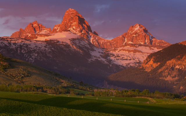 Mountain range grassy field fence free wallpaper - medium preview image