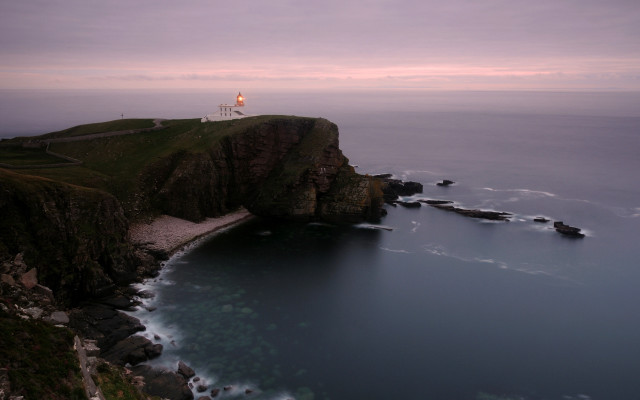 Lighthouse cliff ocean dusk pink free wallpaper - medium preview image
