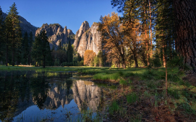 Lake mountains trees autumn sky #7 free wallpaper - medium preview image