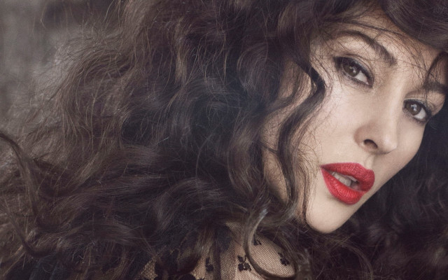 Gothic portrait woman wind dark free wallpaper - medium preview image