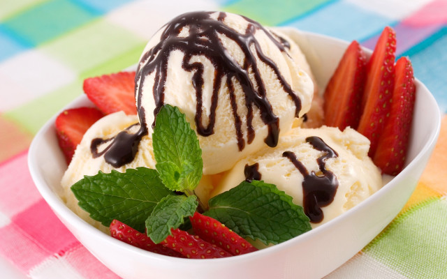 Bowl icecream strawberries mint checkered free wallpaper - medium preview image