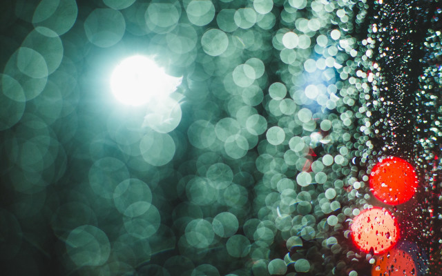 Traffic light rain window night free wallpaper - medium preview image