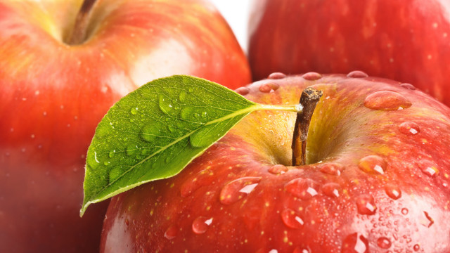 Apples water droplets leaf closeup free wallpaper - medium preview image
