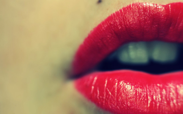 Florrie becker lips red lipstick free wallpaper - medium preview image