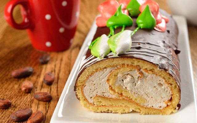 Cake plate nuts coffee blurry free wallpaper - medium preview image