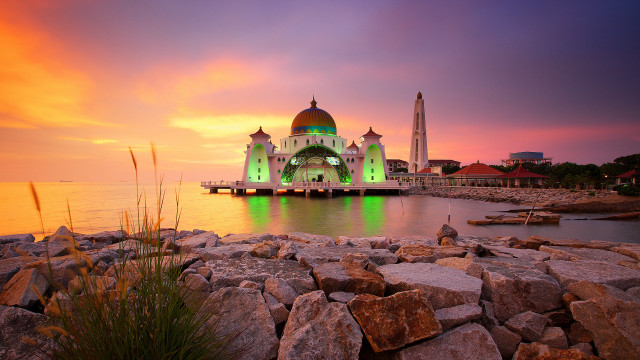 Dau al set building lake free wallpaper - medium preview image