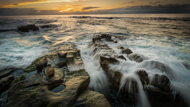 Rocky shore waves sunset clouds #3 free wallpaper - medium preview image