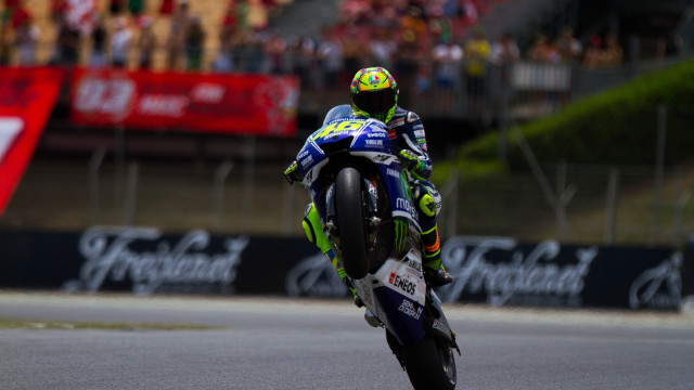 Motorcycle race crowd cobra vfx free wallpaper - medium preview image