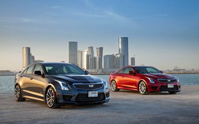 Cityscape cars water tile shift free wallpaper - medium preview image