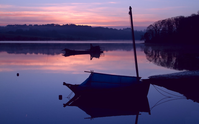 Pink sky boat reflection dawn free wallpaper - medium preview image