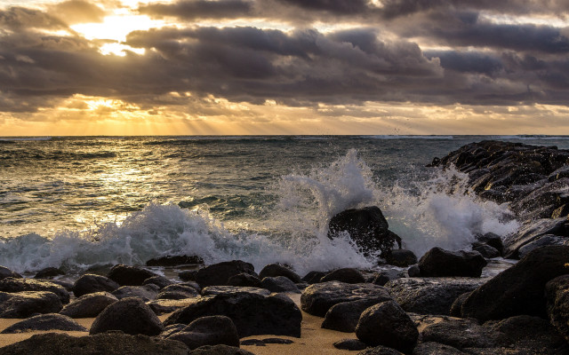 Sunset lake rocks crepuscular rays free wallpaper - medium preview image