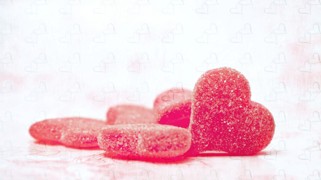 Heart candy tabletop hearts pattern free wallpaper - medium preview image