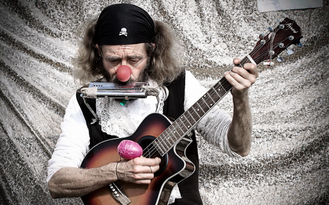 Man tongue out guitar microphone free wallpaper - medium preview image