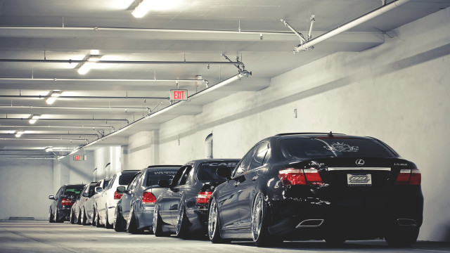Parking garage red light tiltshift free wallpaper - medium preview image