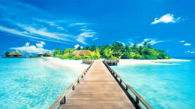 Wooden pier island ocean hut free wallpaper - medium preview image