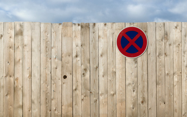 Red blue sign fence clouds free wallpaper - medium preview image