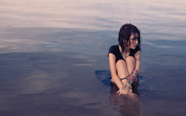 Aramenta diathne vail surfboard tattoo free wallpaper - medium preview image