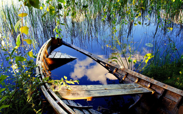 Boat lake green field grass free wallpaper - medium preview image