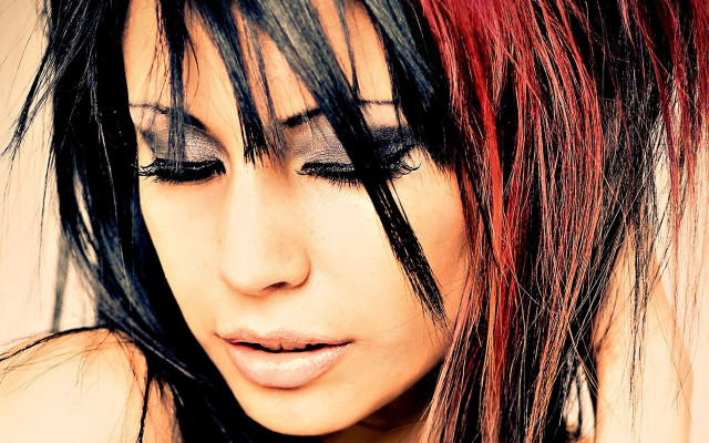 Redhair blackeyes gothic portrait araceli free wallpaper - medium preview image