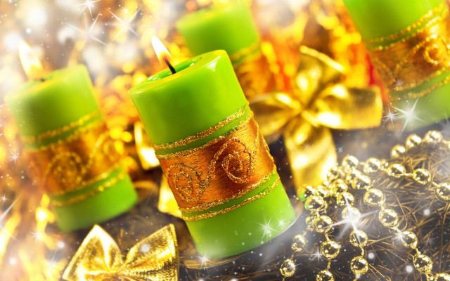 Green candles gold decorations xmas free wallpaper - medium preview image