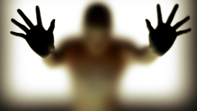 Blurry person hands window white free wallpaper - medium preview image