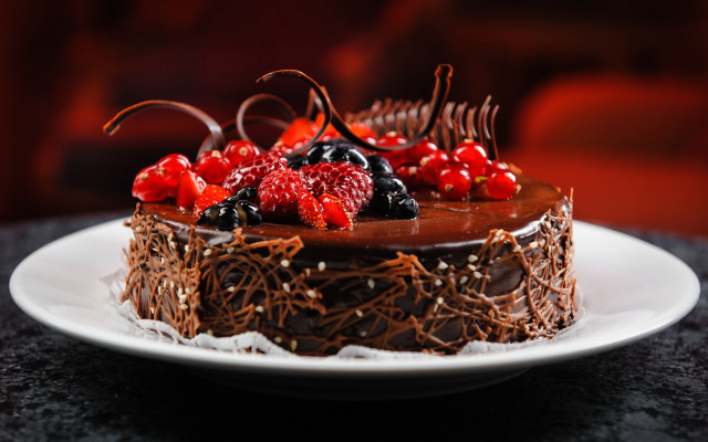 Chocolate cake berries chocolate icing #2 free wallpaper - medium preview image