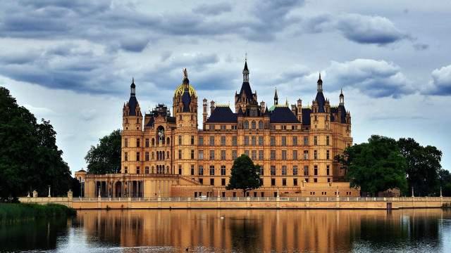 Neo gothic castle water trees free wallpaper - medium preview image