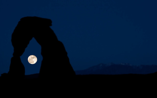 Large rock formation moon mountain free wallpaper - medium preview image