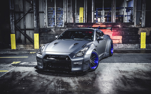 Silver car night cityscape red free wallpaper - medium preview image