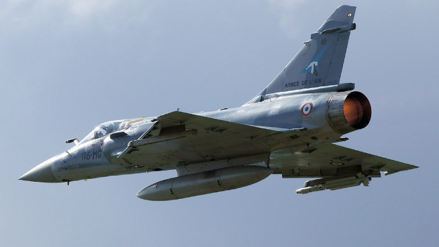 Fighterjet blue sky clouds redlight free wallpaper - medium preview image