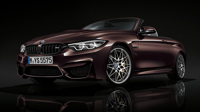 Brown car dark room reflection free wallpaper - medium preview image