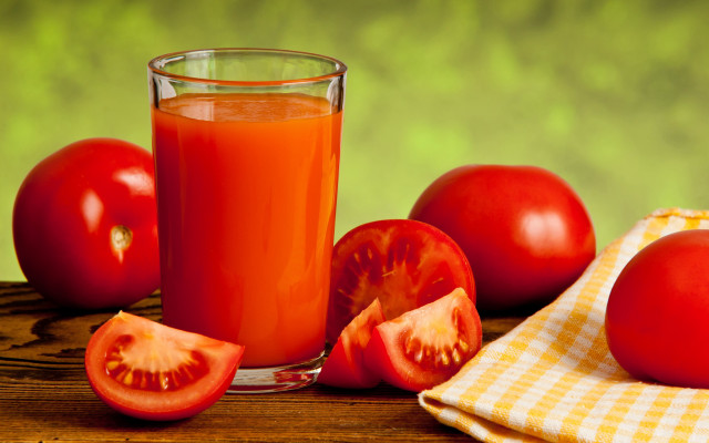 Tomato juice glass tomatoes checkered free wallpaper - medium preview image