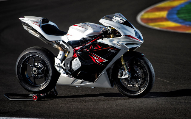 Motorcycle race track helmet photorealism free wallpaper - medium preview image