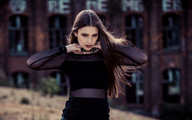 Woman longhair building sign fashion free wallpaper for desktop - medium preview image