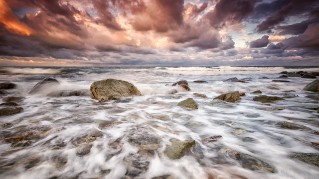 Rocky beach mountain horizon sunset free wallpaper - medium preview image