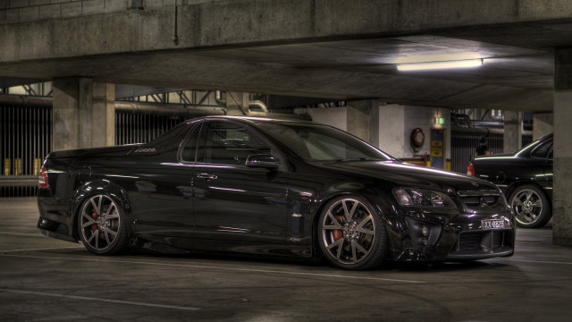 Black car parking garage clock free wallpaper - medium preview image