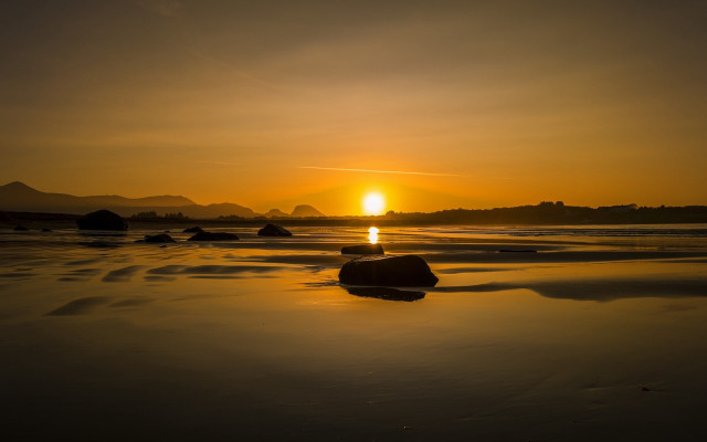 Sunset beach rocks mountain clouds free wallpaper - medium preview image
