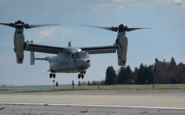Small plane taking off runway free wallpaper - medium preview image