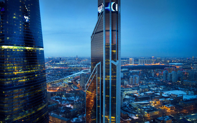 Tall building clock tower cityscape free wallpaper - medium preview image
